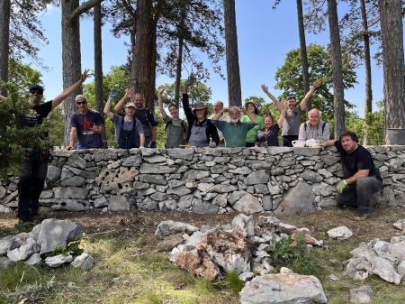 Izobraževanje o veščini suhozidne gradnje; Vir: Maša Cotič